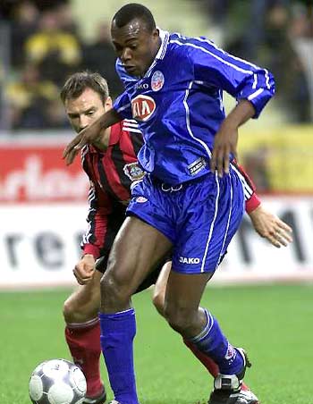 也向外界展 也向外界展